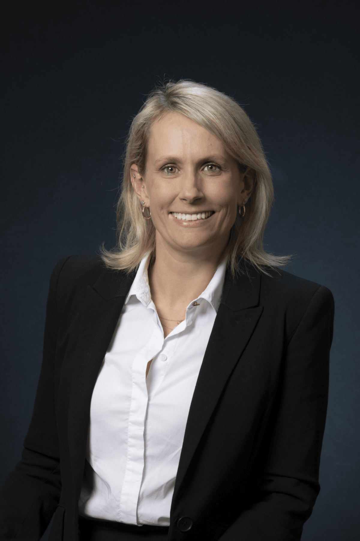 Catherine Cook headshot