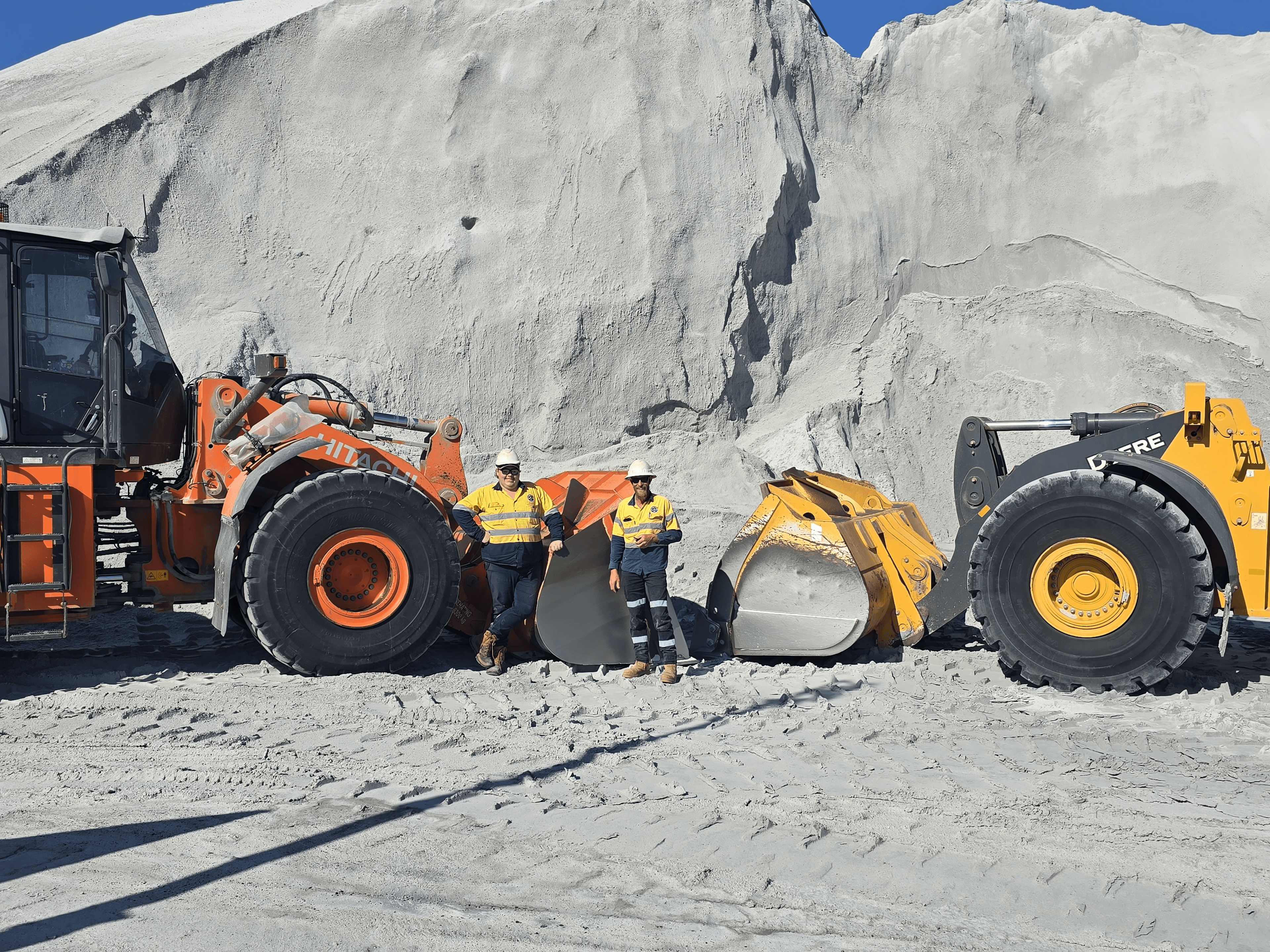 Loaders with ash pile
